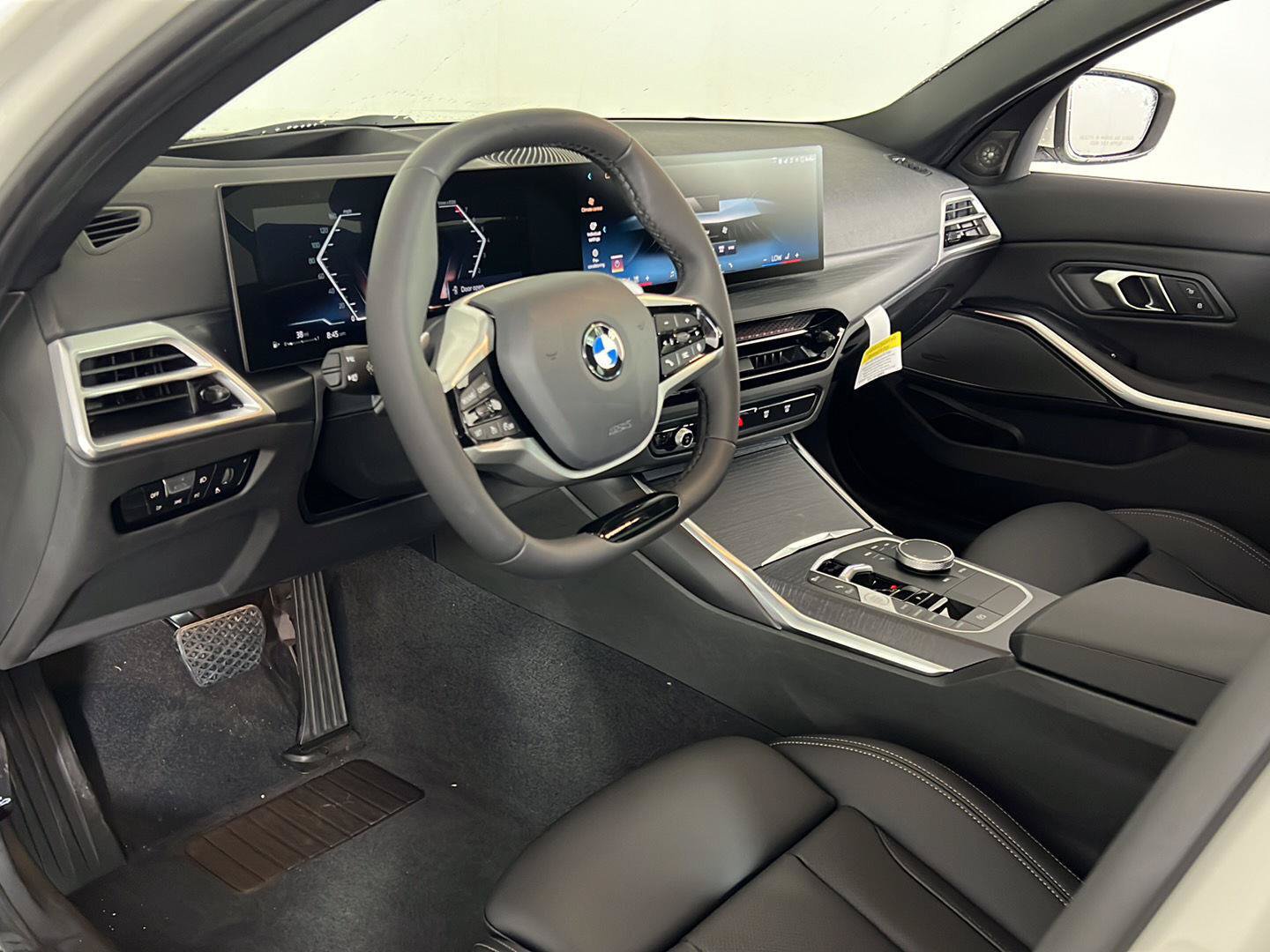 New 2026 BMW 330i xDrive Sedan w/ Premium Package AWD/4WD image 7