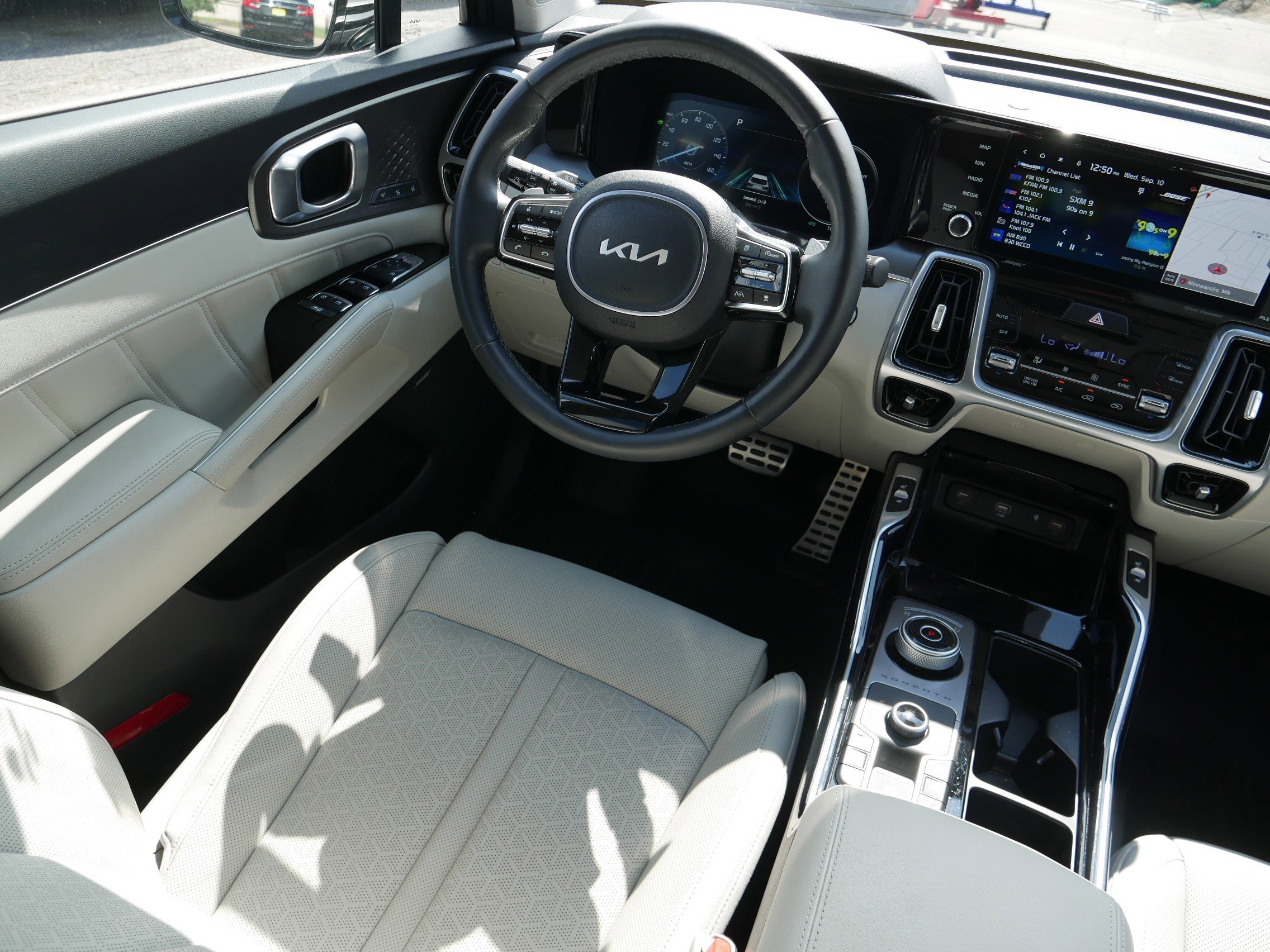 Certified 2024 Kia Sorento SX Prestige image 9