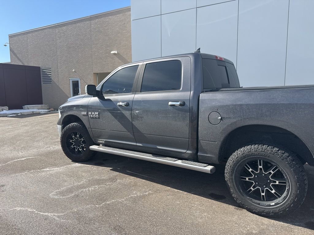 Used 2016 RAM 1500 Laramie w/ Convenience Group AWD/4WD image 5