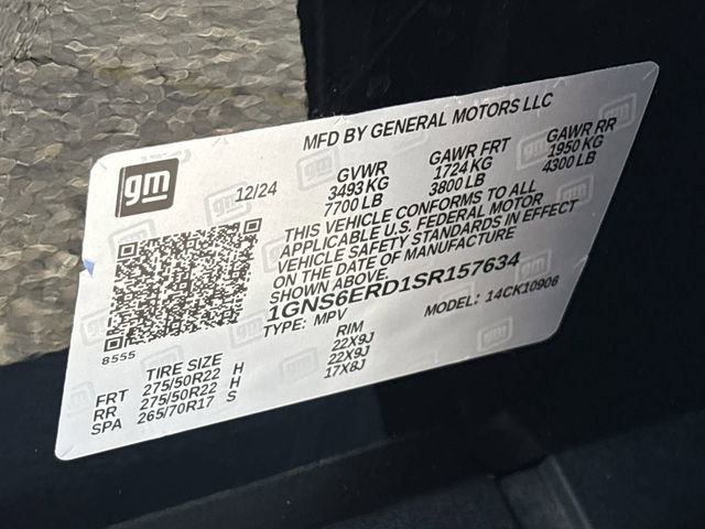 Used 2025 Chevrolet Suburban RST image 33