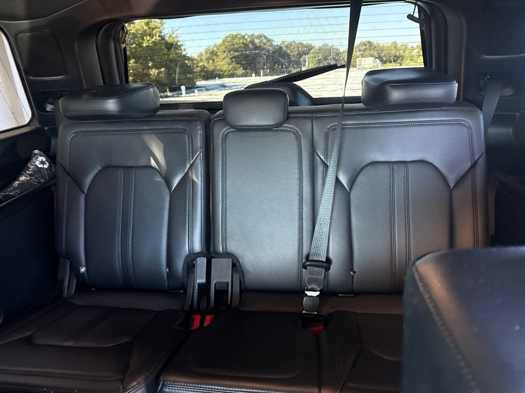 Used 2020 Ford Expedition Limited w/ Special Edition Package AWD/4WD image 15