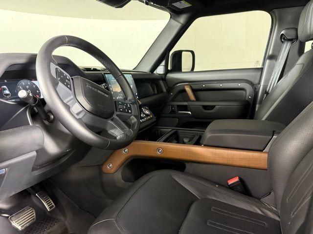 Used 2024 Land Rover Defender 110 X AWD/4WD image 6
