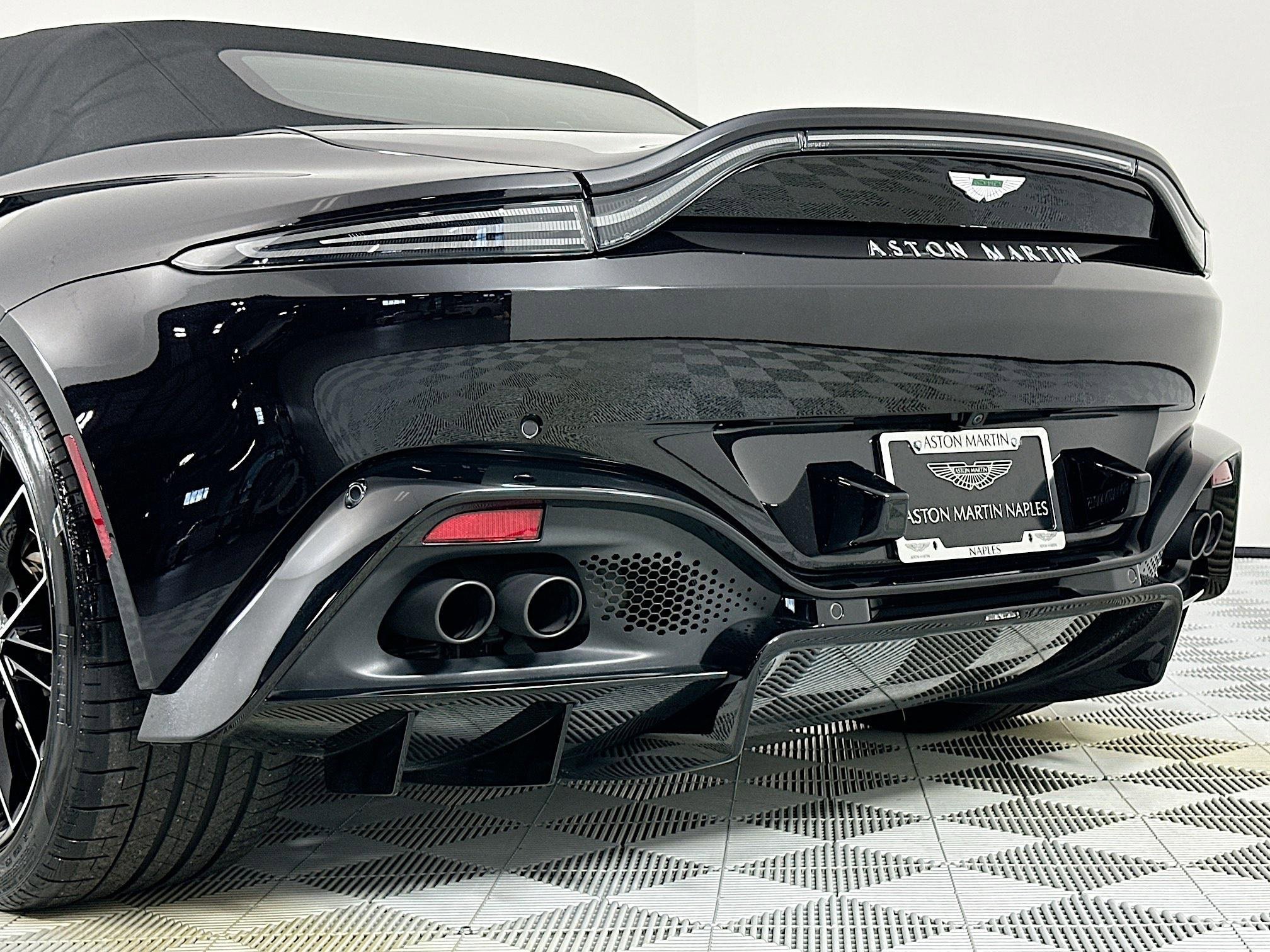 Used 2022 Aston Martin V8 Vantage Roadster image 31