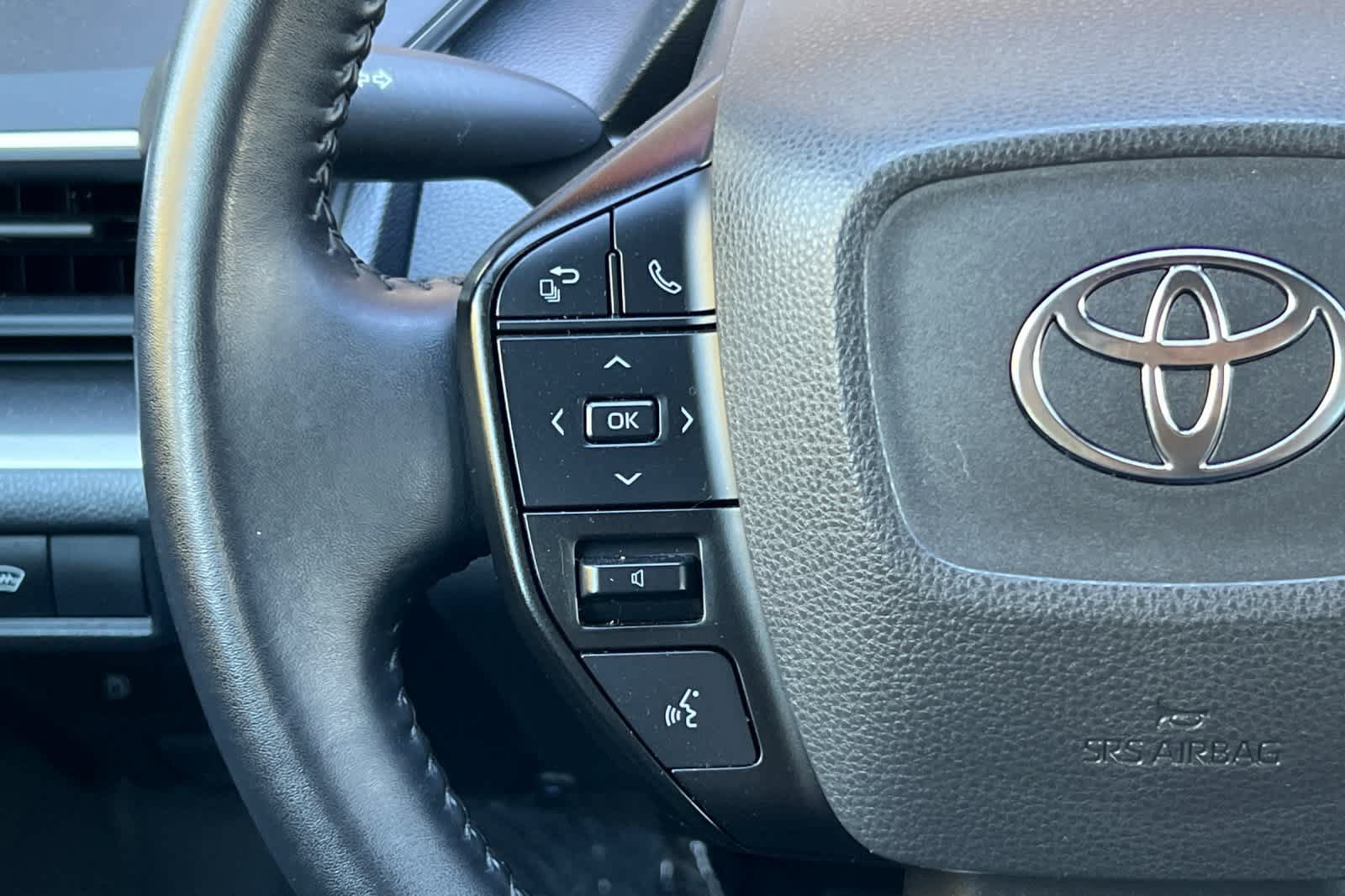 Certified 2023 Toyota Prius LE FWD image 25