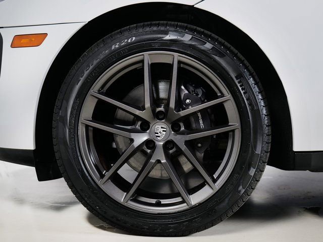 Certified 2023 Porsche Macan Turbo AWD/4WD image 34