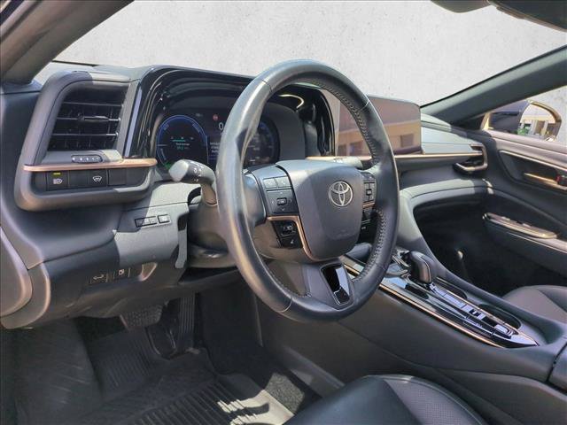 Certified 2025 Toyota Crown AWD/4WD image 10