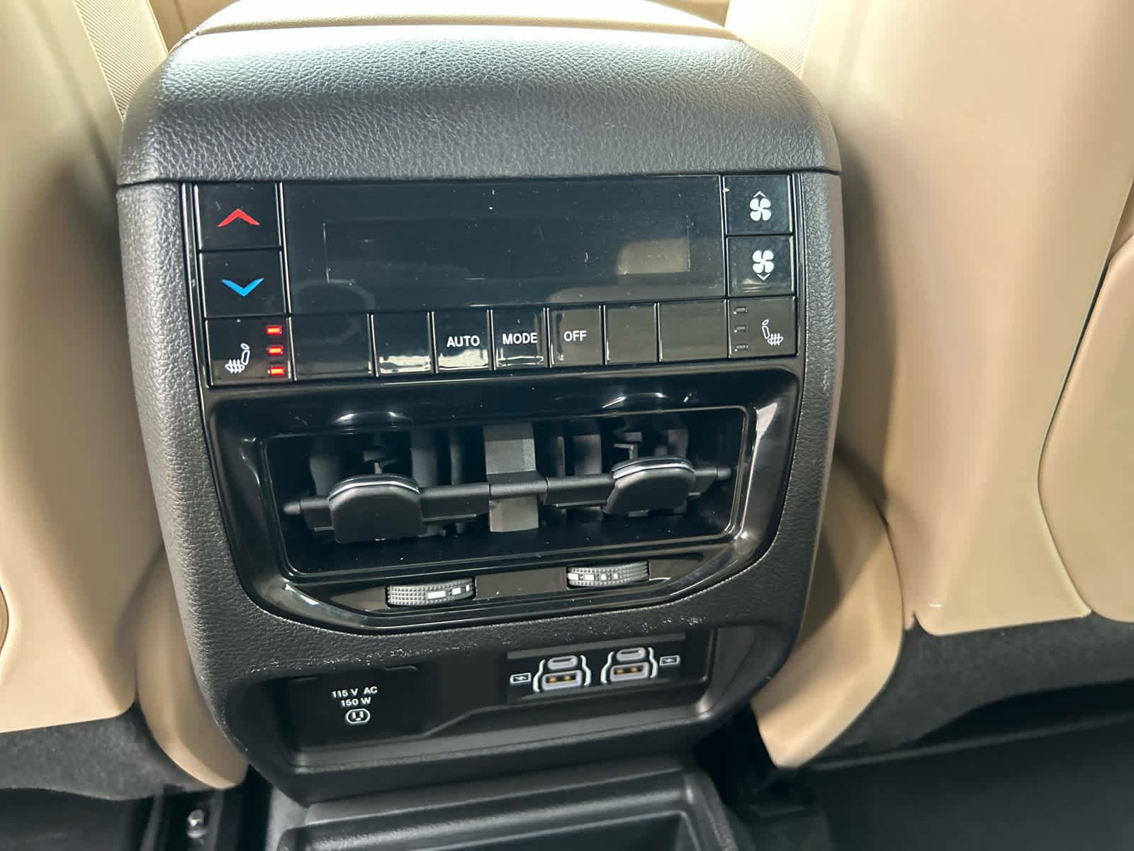 Used 2023 Jeep Grand Cherokee L Limited image 26