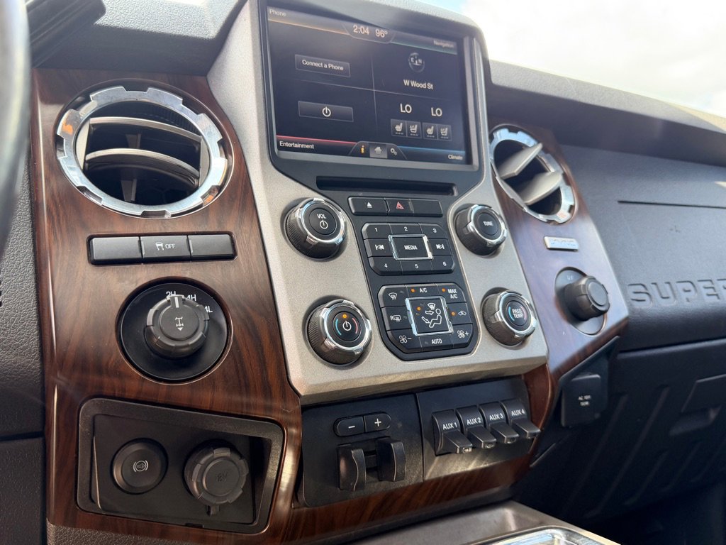 Used 2016 Ford F350 Lariat w/ Lariat Ultimate Package AWD/4WD image 14