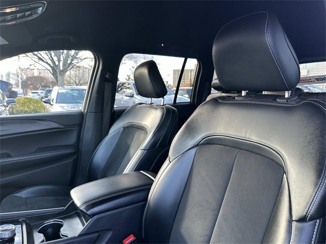 Certified 2024 Jeep Grand Cherokee Altitude image 18