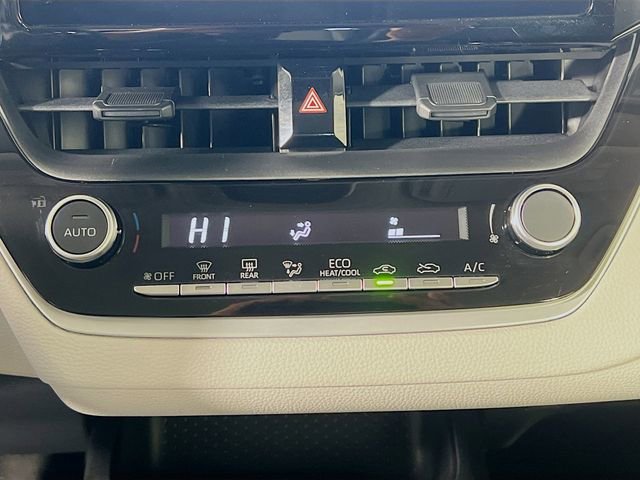 Used 2025 Toyota Corolla LE image 22