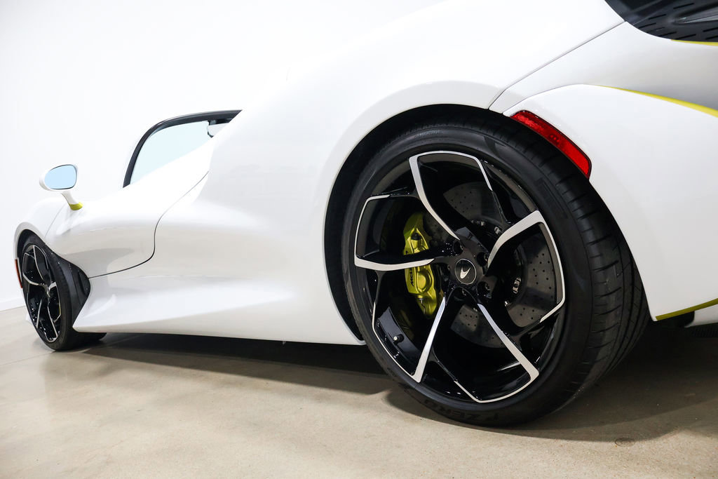 Used 2021 McLaren Elva RWD image 27