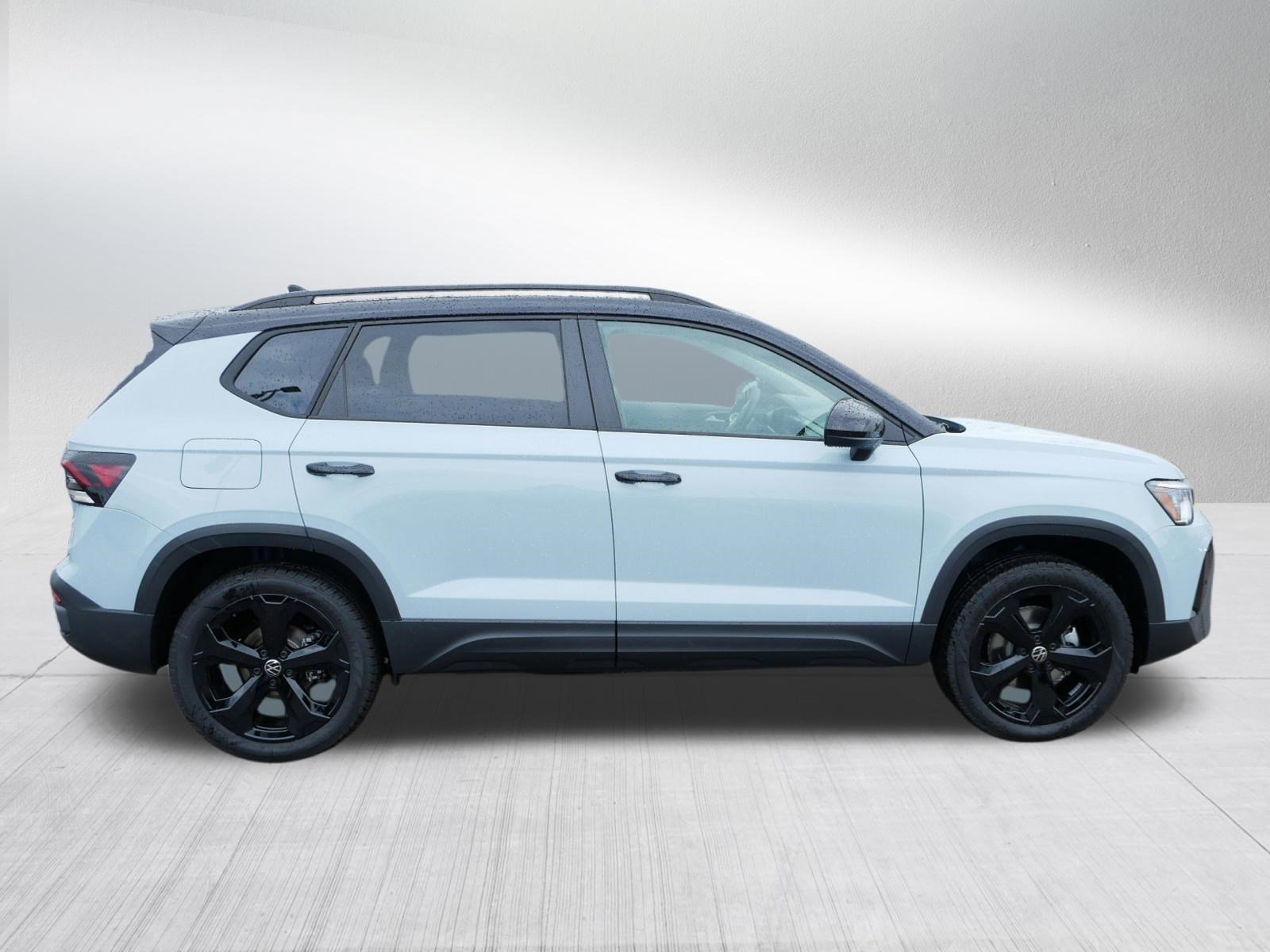 New 2026 Volkswagen Taos SE video 2