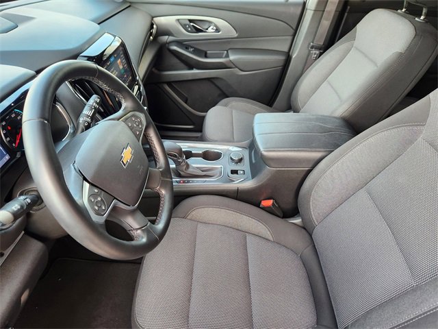 Used 2023 Chevrolet Traverse LT image 13