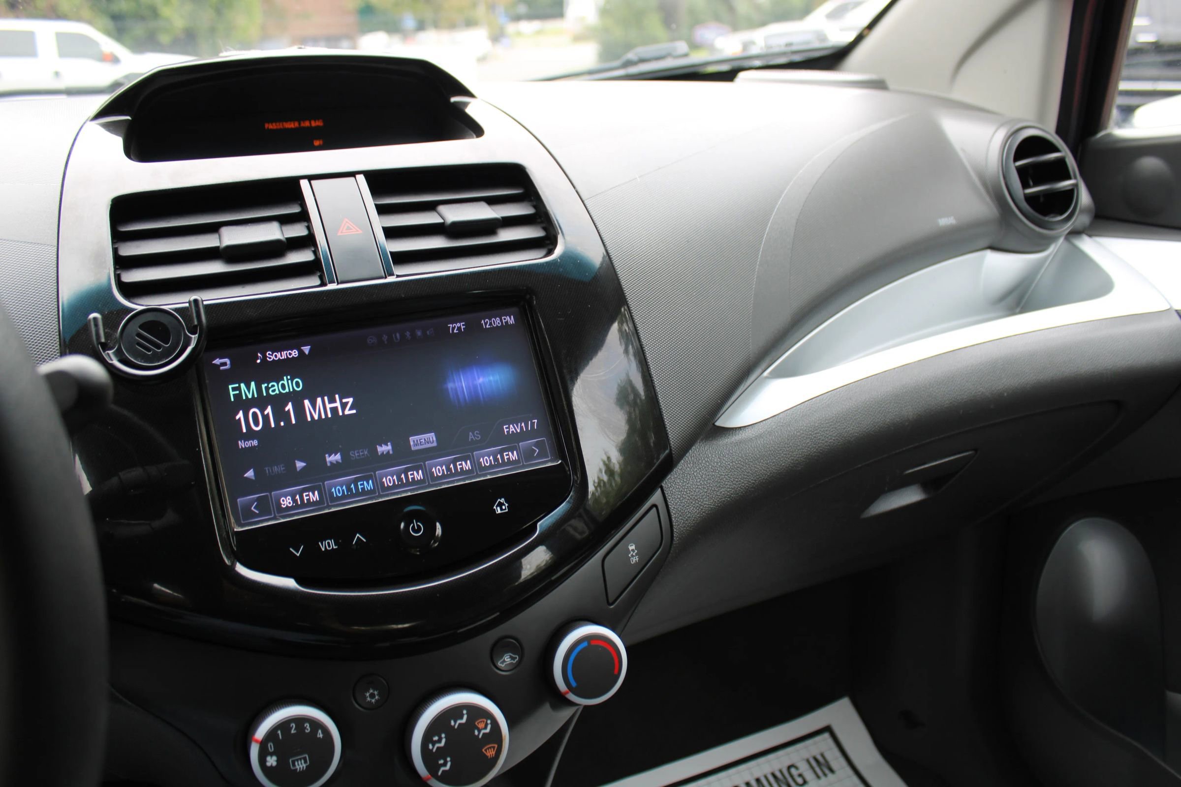 Used 2014 Chevrolet Spark LT image 8