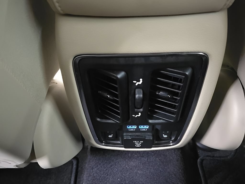Used 2018 Jeep Grand Cherokee Limited w/ Trailer Tow Group IV AWD/4WD image 26