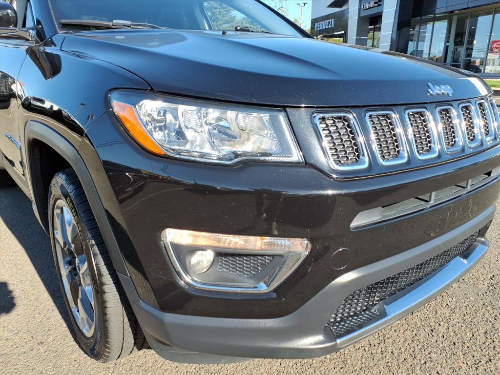Used 2018 Jeep Compass Limited image 10