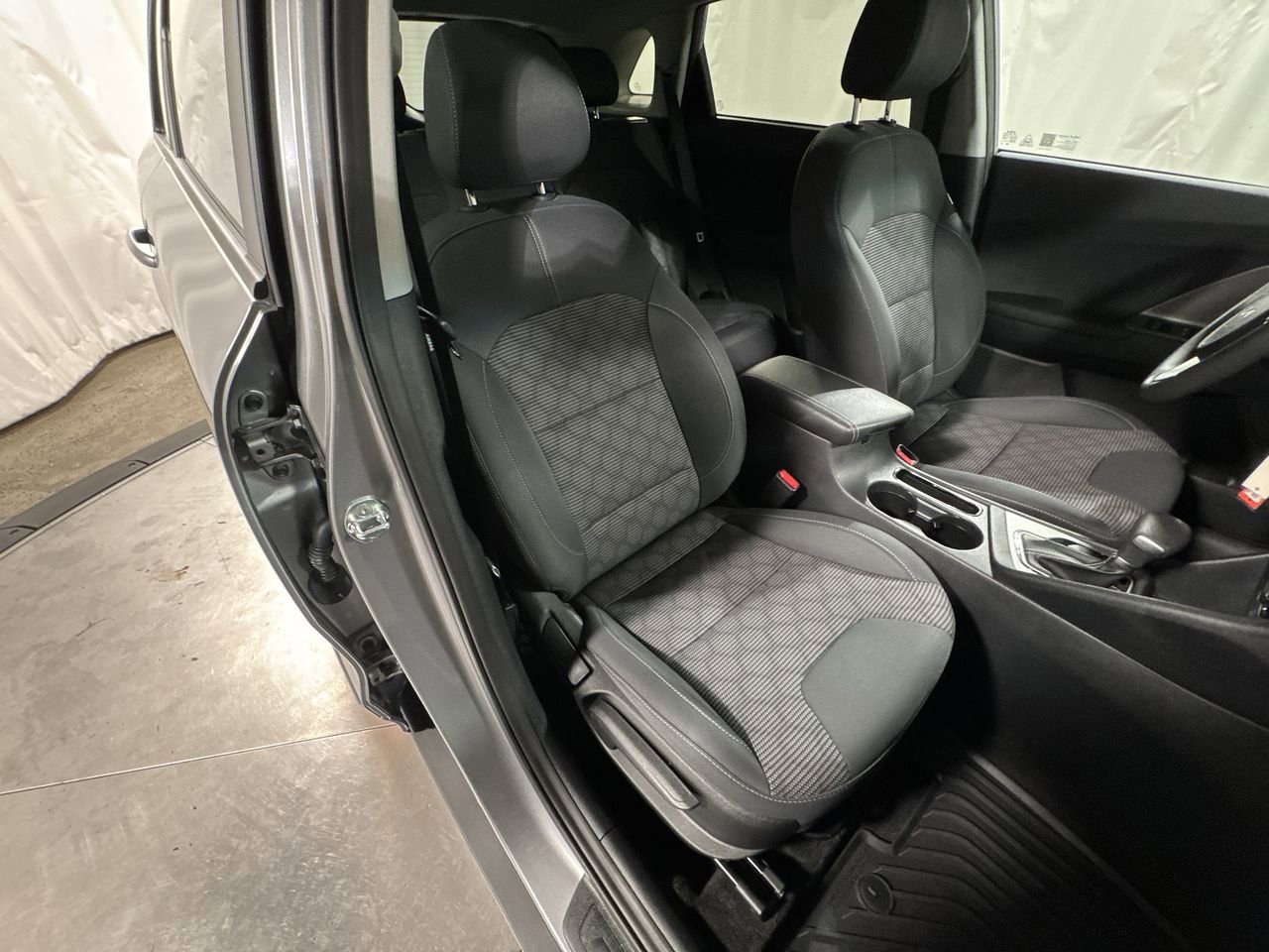 Certified 2022 Kia Niro LX image 31