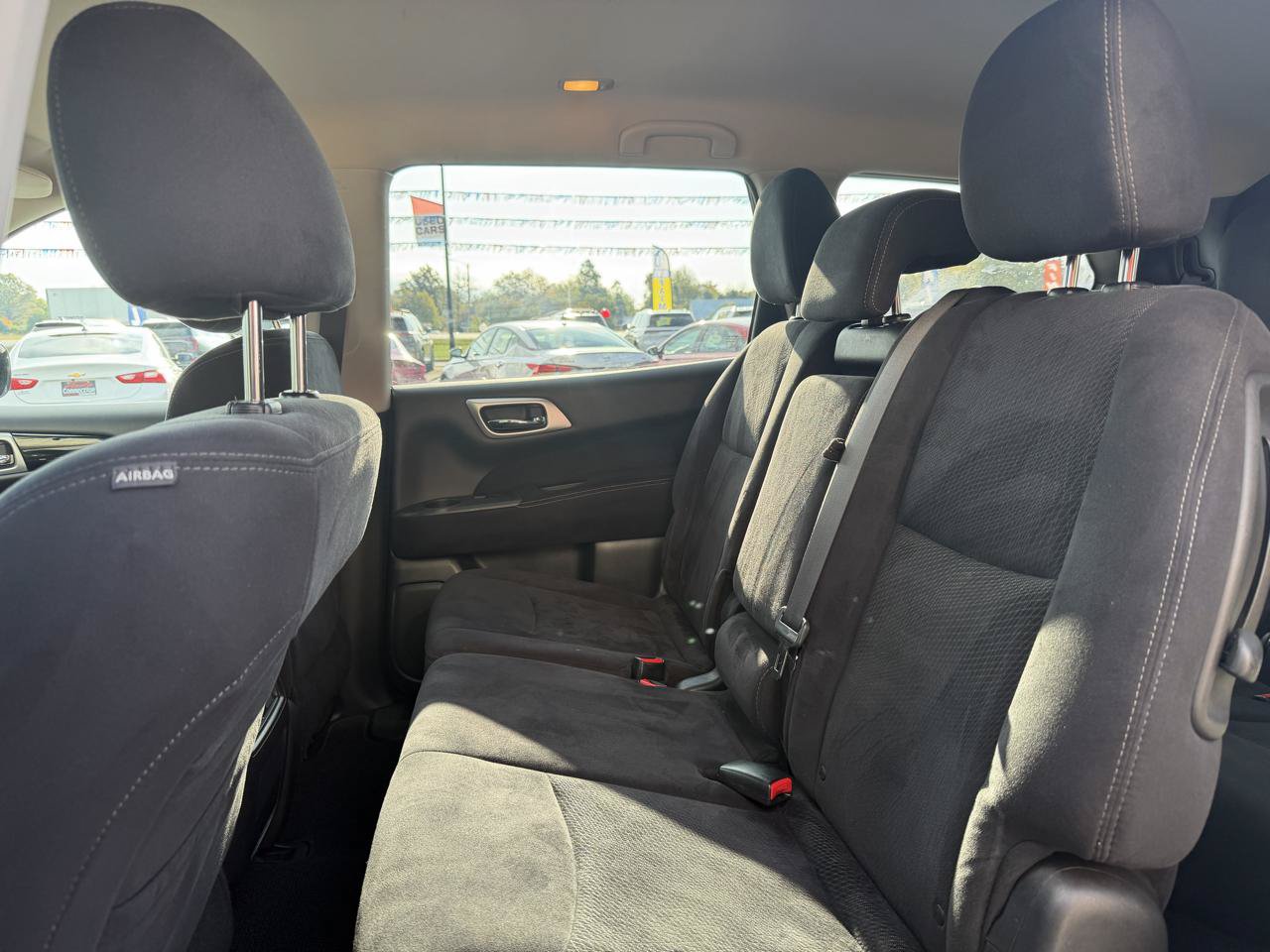 Used 2013 Nissan Pathfinder SV AWD/4WD image 18