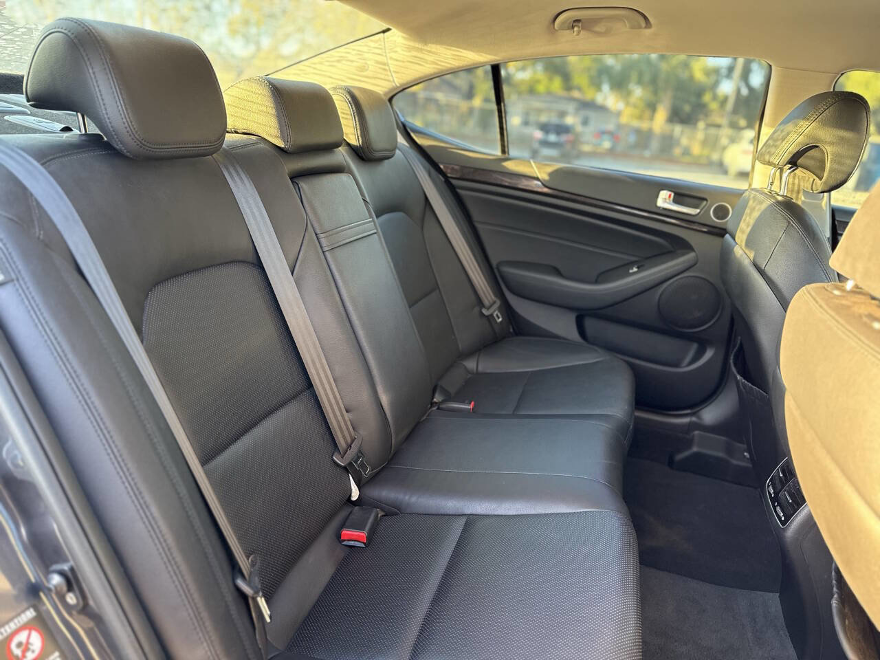 Used 2014 Kia Cadenza Premium image 23