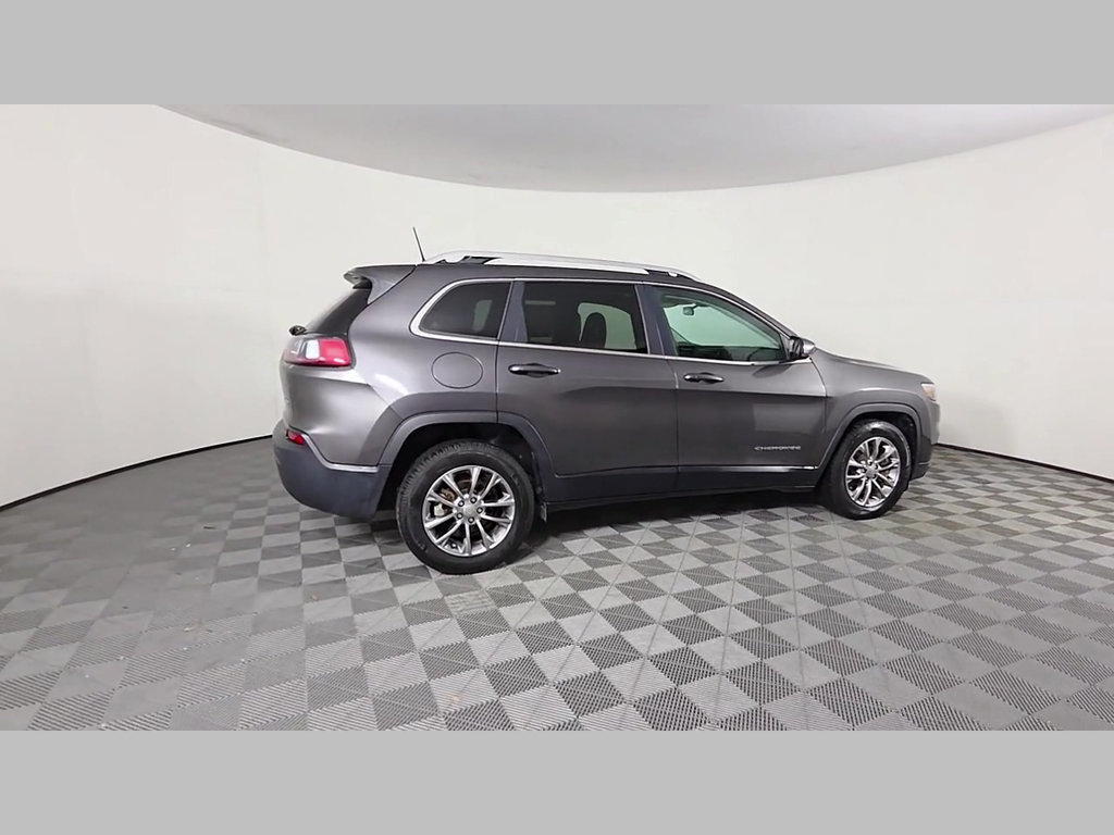 Used 2019 Jeep Cherokee Latitude Plus FWD image 38