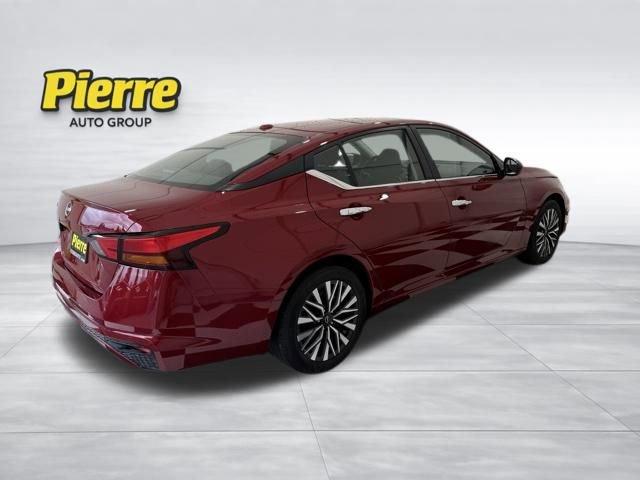 Used 2025 Nissan Altima 2.5 SV FWD image 5
