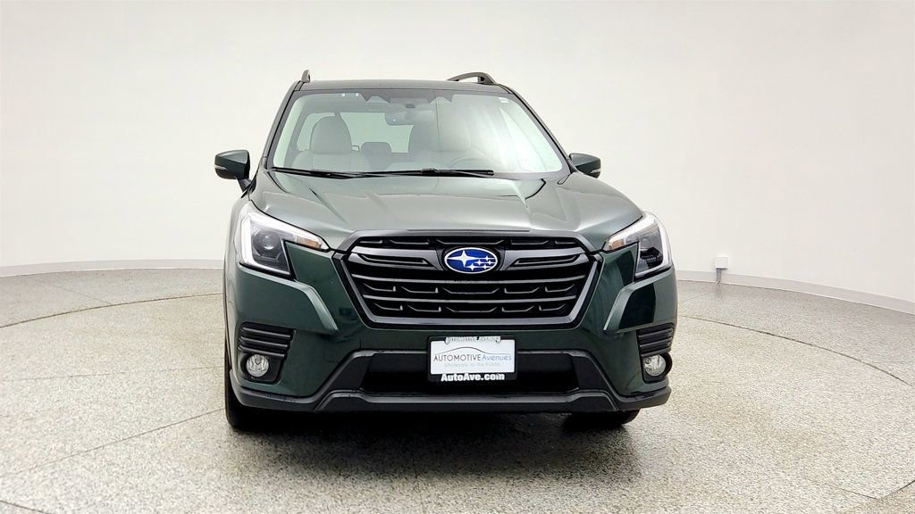 Used 2023 Subaru Forester Limited AWD/4WD image 2