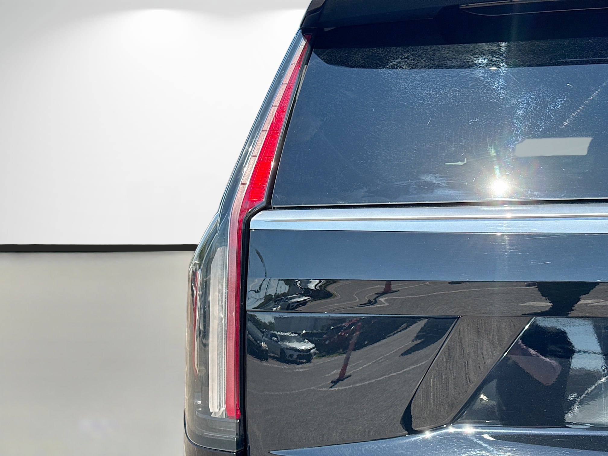 Used 2024 Cadillac Escalade Premium Luxury image 10