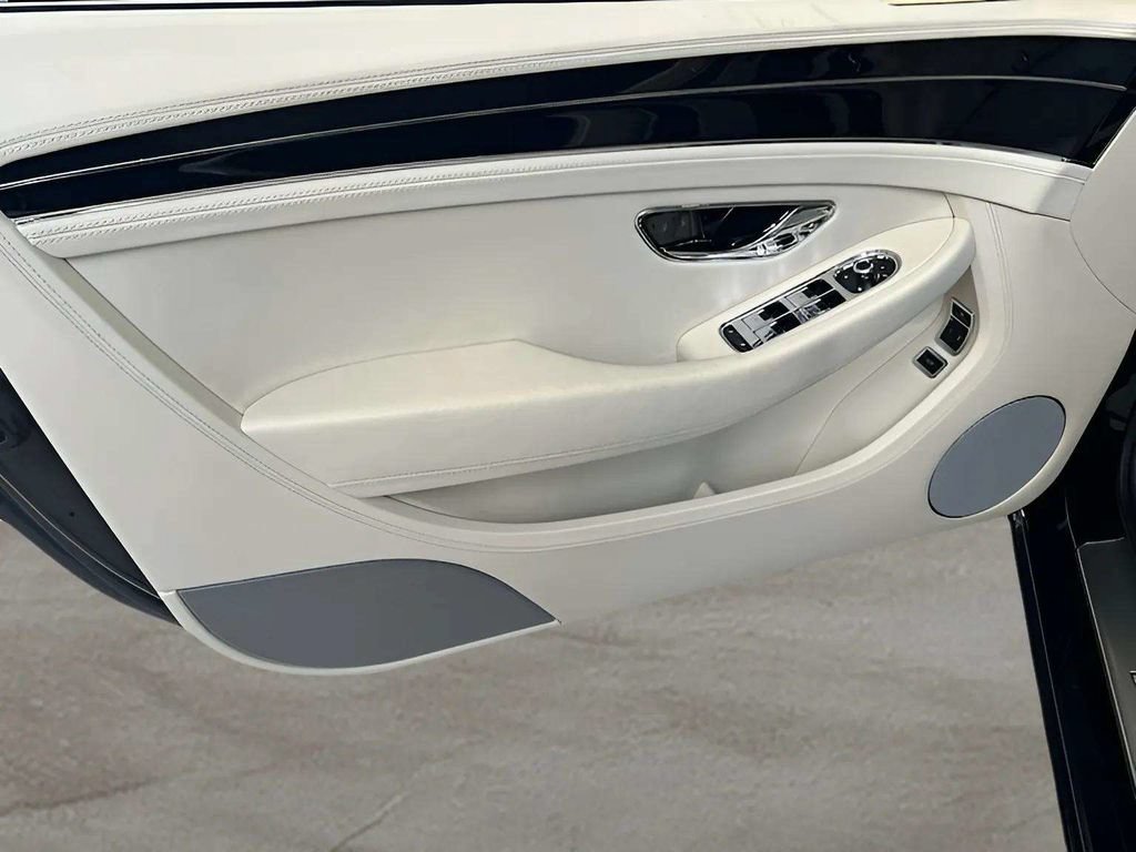 Used 2022 Bentley Continental GT AWD/4WD image 25