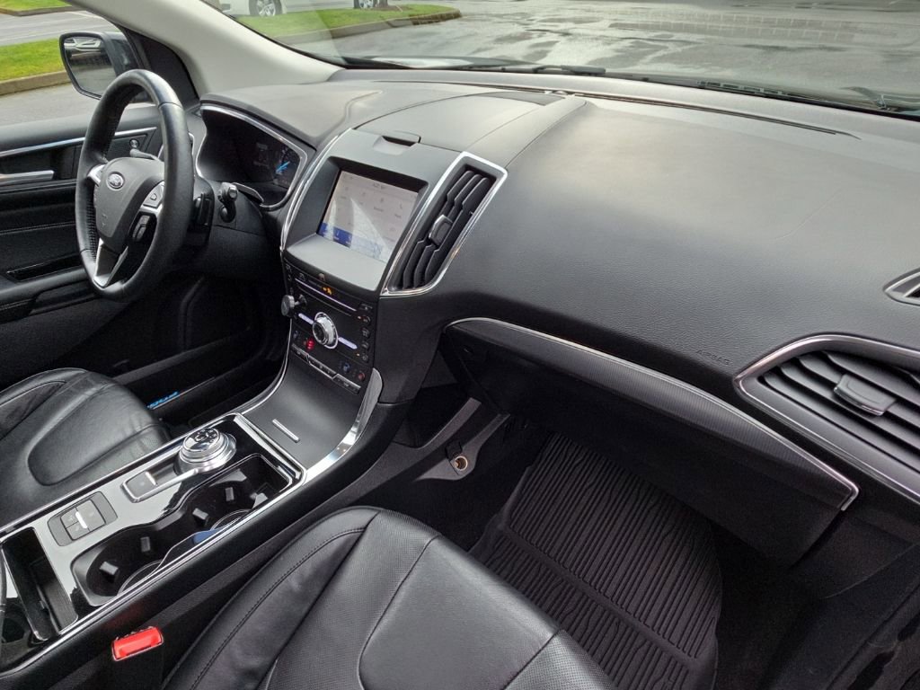 Used 2019 Ford Edge Titanium w/ Equipment Group 301A image 20