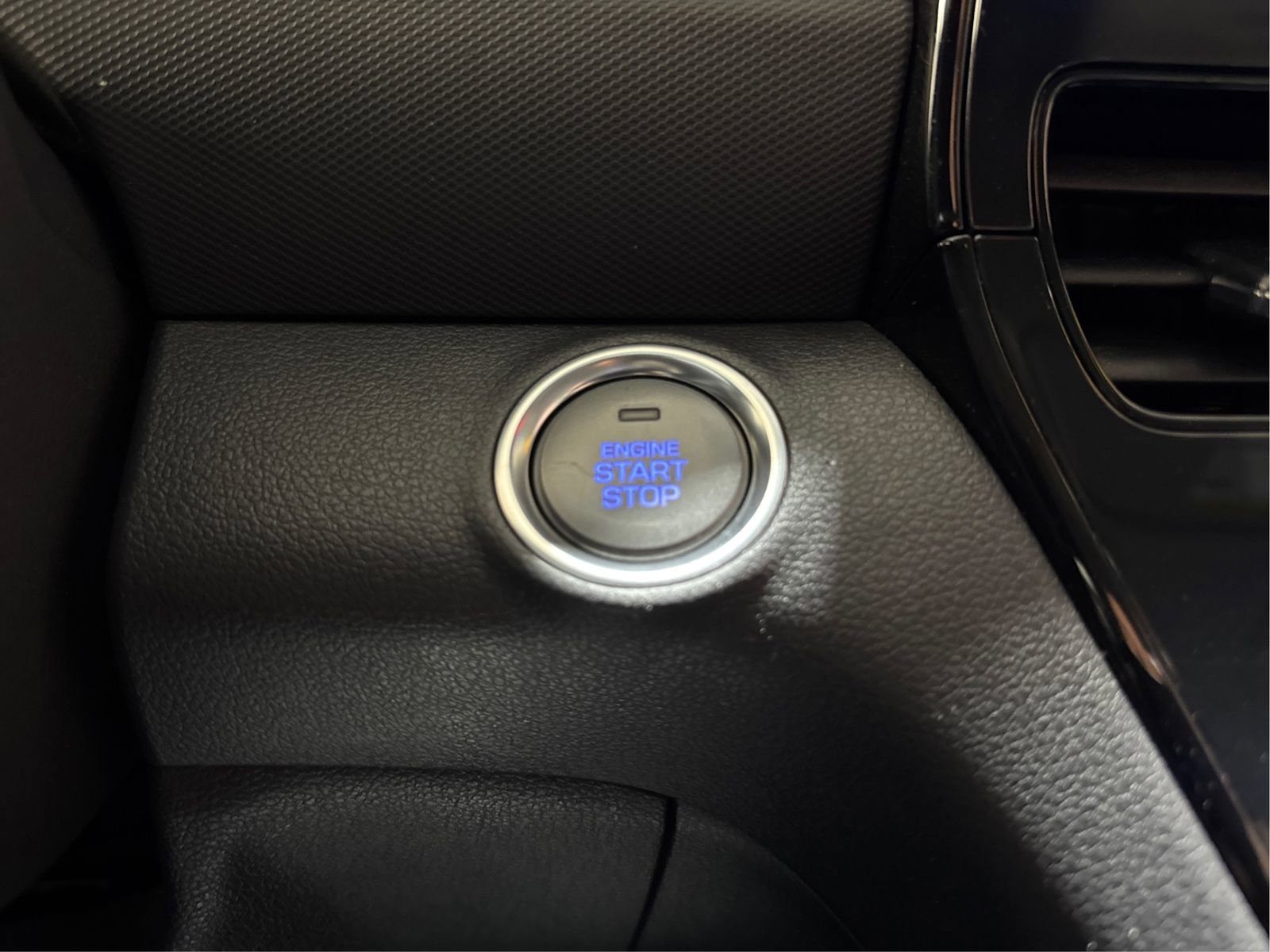 Used 2022 Hyundai Ioniq Blue FWD image 22