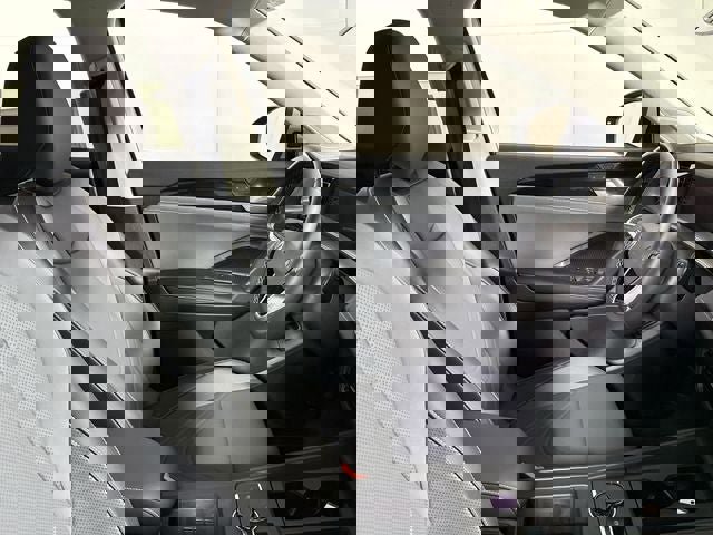 New 2025 Volkswagen Tiguan SE image 14