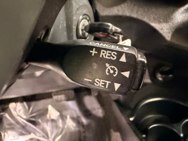 Used 2013 Toyota Yaris LE image 29