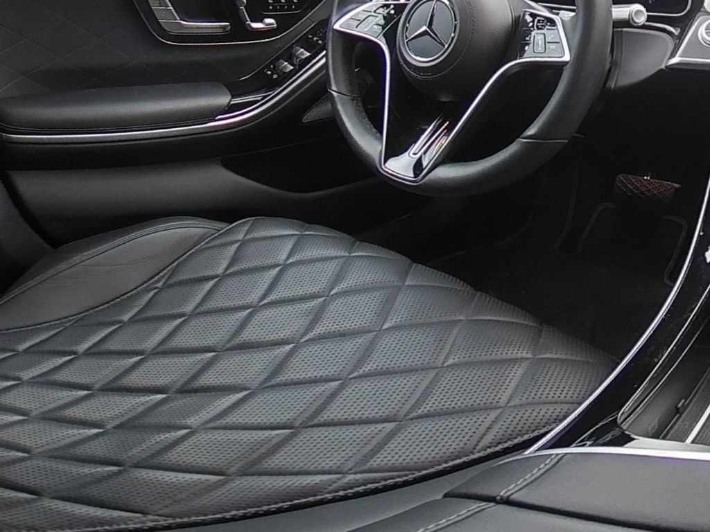 Used 2024 Mercedes-Benz S 580 4MATIC Sedan image 25