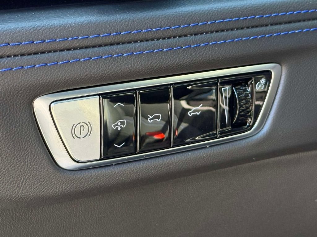 New 2025 Cadillac Escalade IQ Luxury 1 AWD/4WD image 18