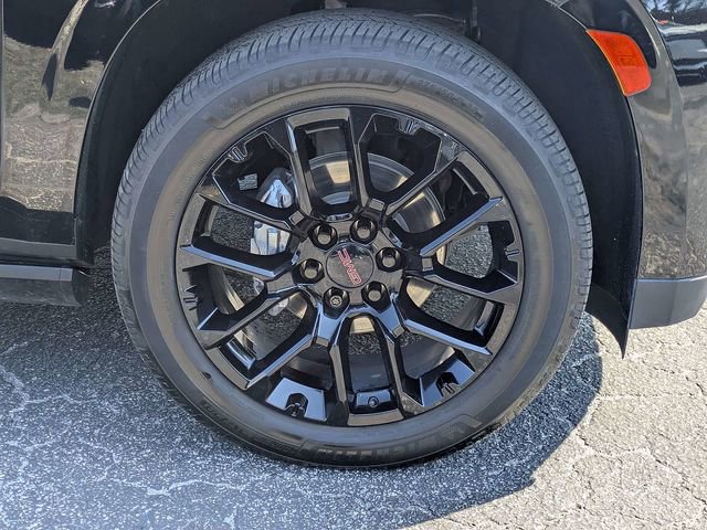 Used 2023 GMC Yukon Denali w/ LPO, Floor Liner Package AWD/4WD image 10