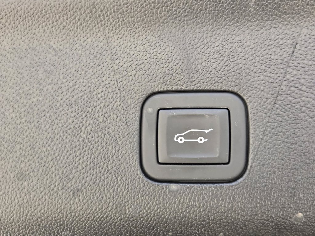 Used 2026 Chevrolet Tahoe RST w/ Comfort Package RWD image 11