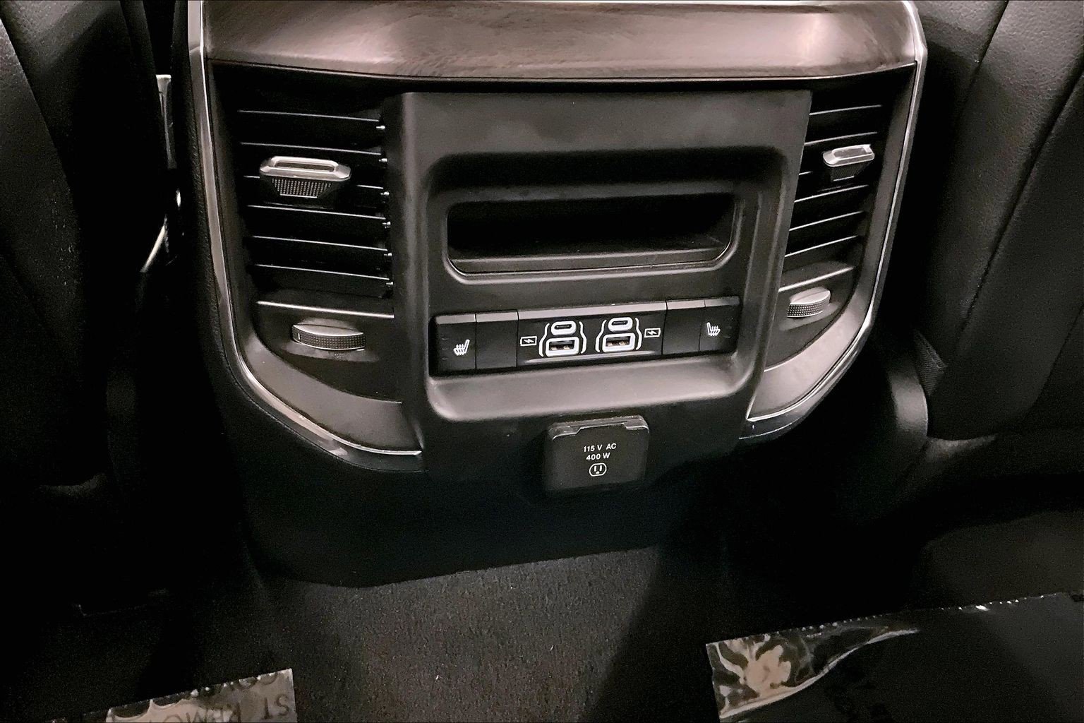 Used 2025 RAM 1500 Laramie AWD/4WD image 30