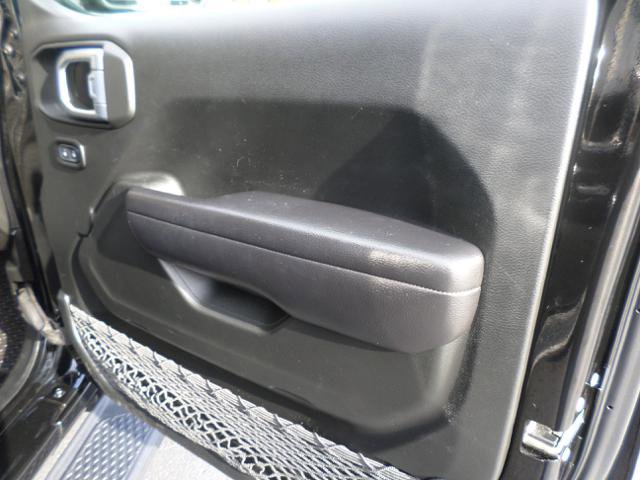 Used 2021 Jeep Gladiator Sport image 33