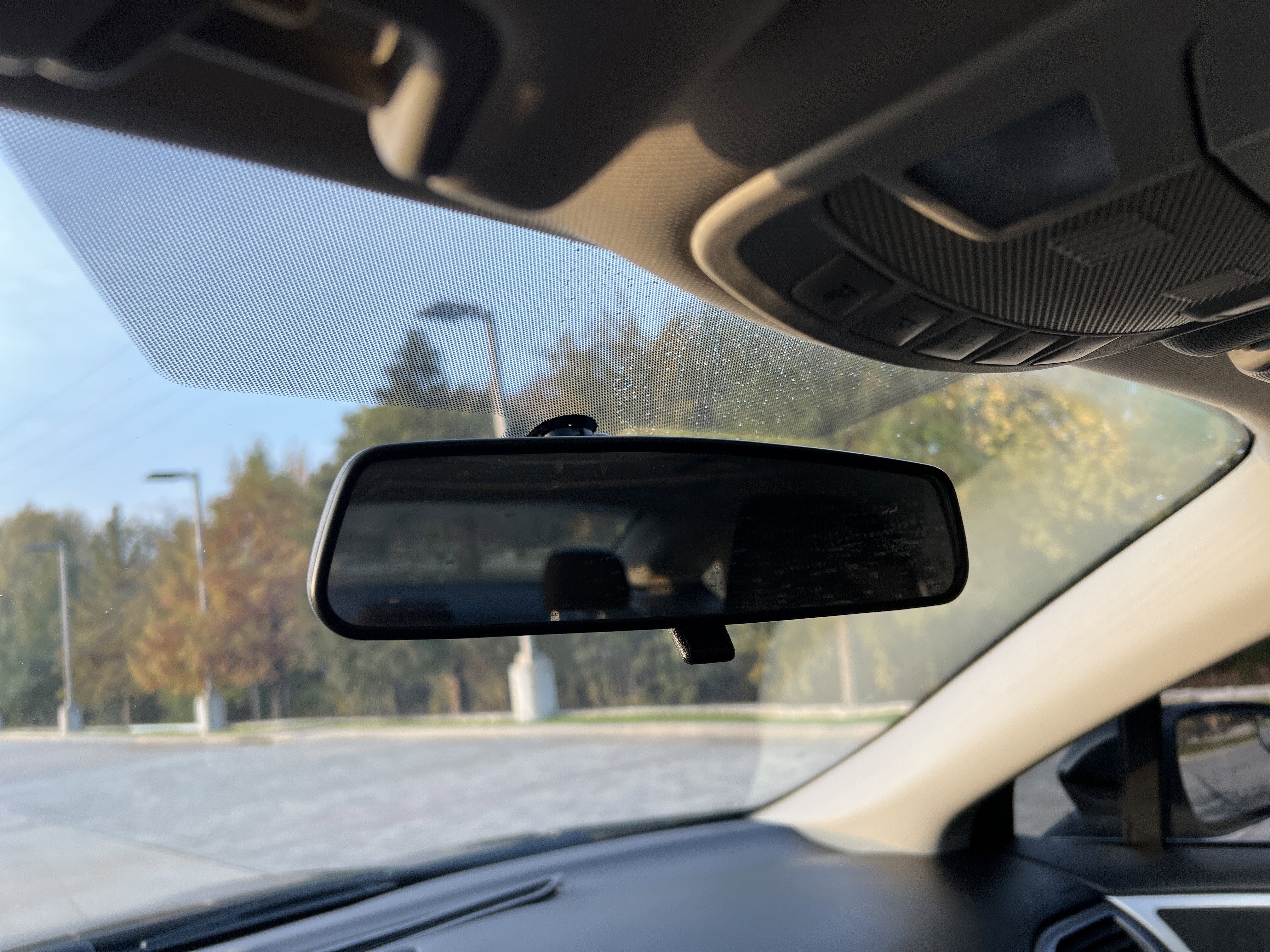 Used 2018 Ford Fusion SE image 25