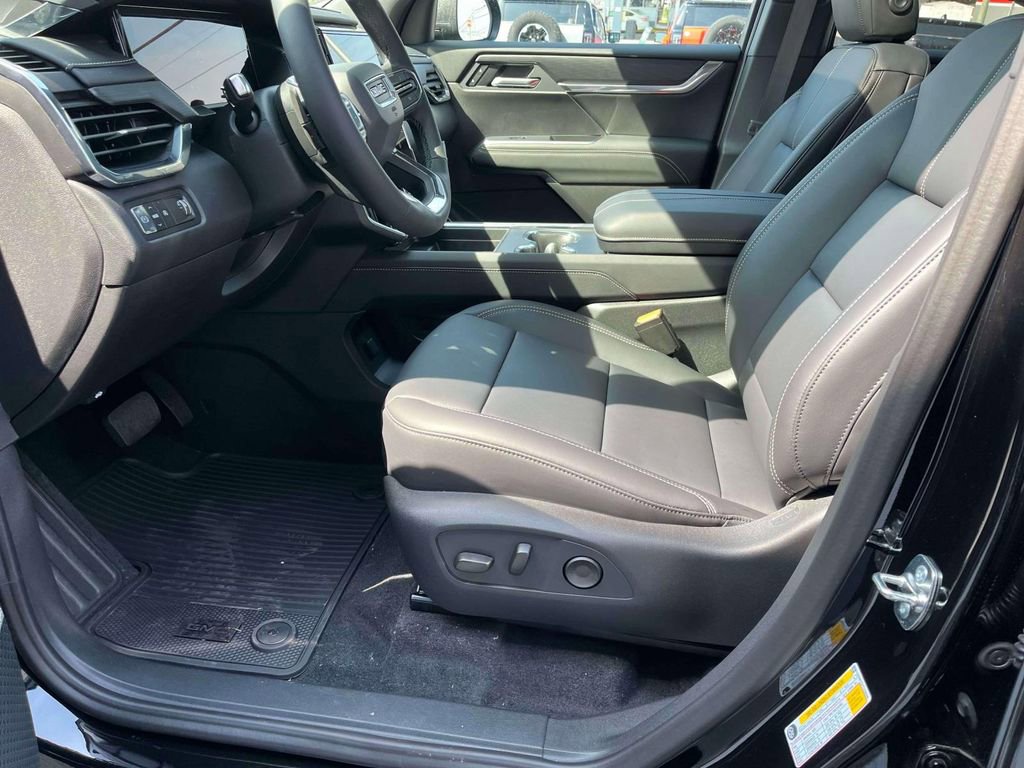 New 2026 GMC Acadia Elevation w/ Elevation Premium Package FWD image 24