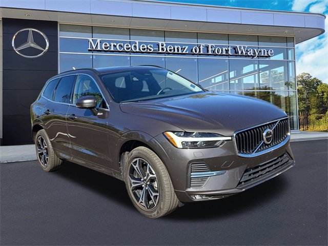 Used 2022 Volvo XC60 B5 Momentum w/ Climate Package image 1
