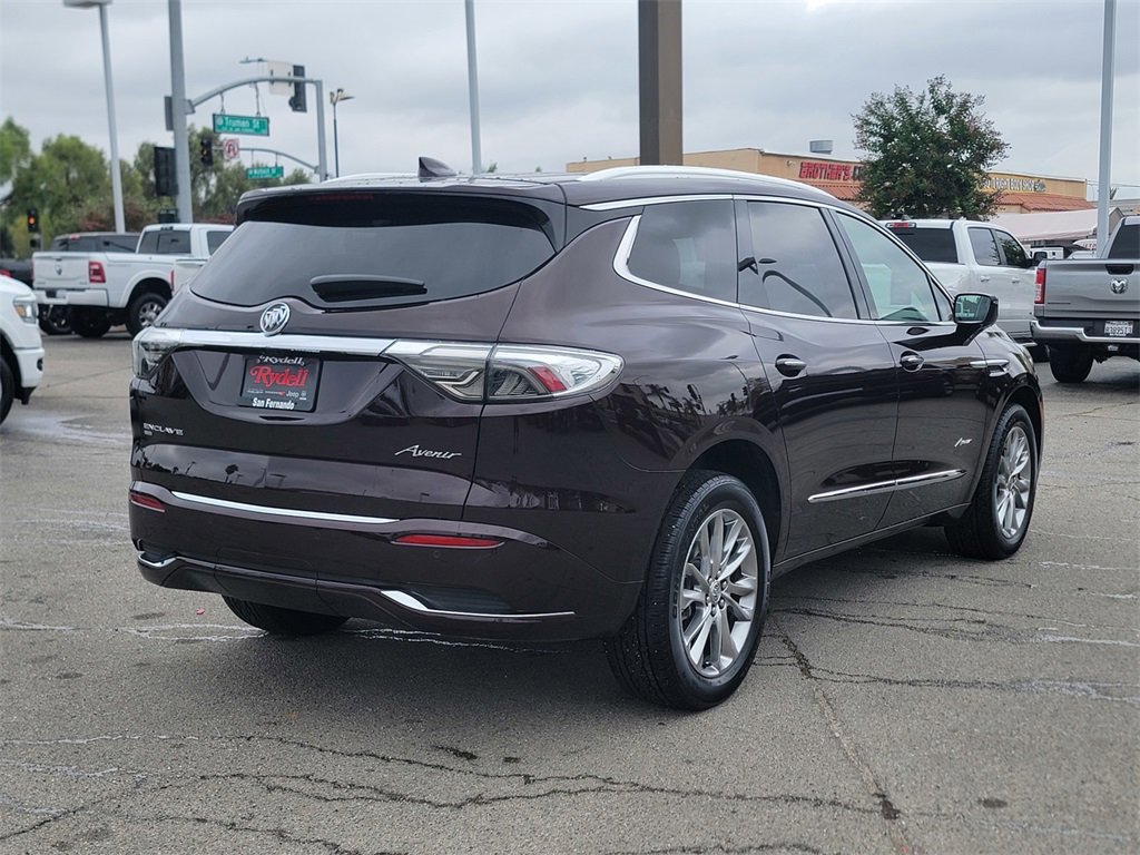 Used 2023 Buick Enclave Avenir w/ Avenir Technology Package image 4