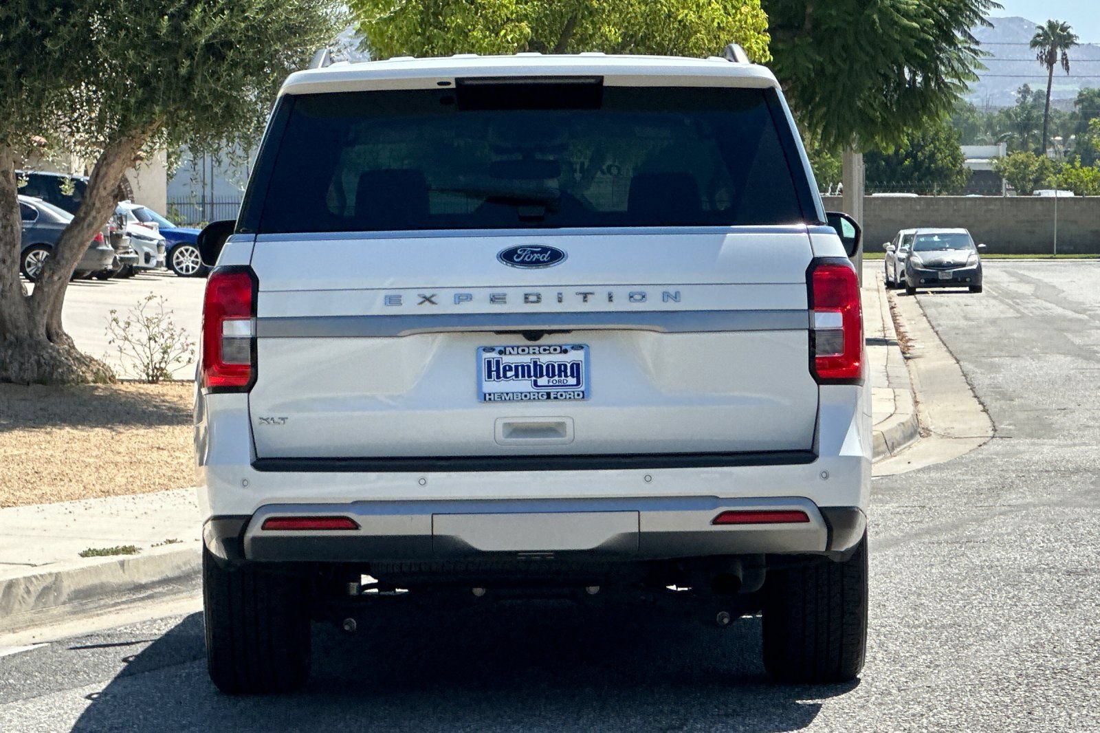Used 2023 Ford Expedition XLT AWD/4WD image 5