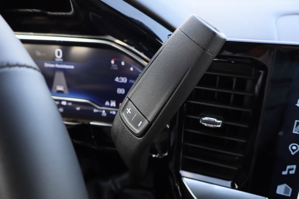 Used 2025 Chevrolet Silverado 1500 LT image 16