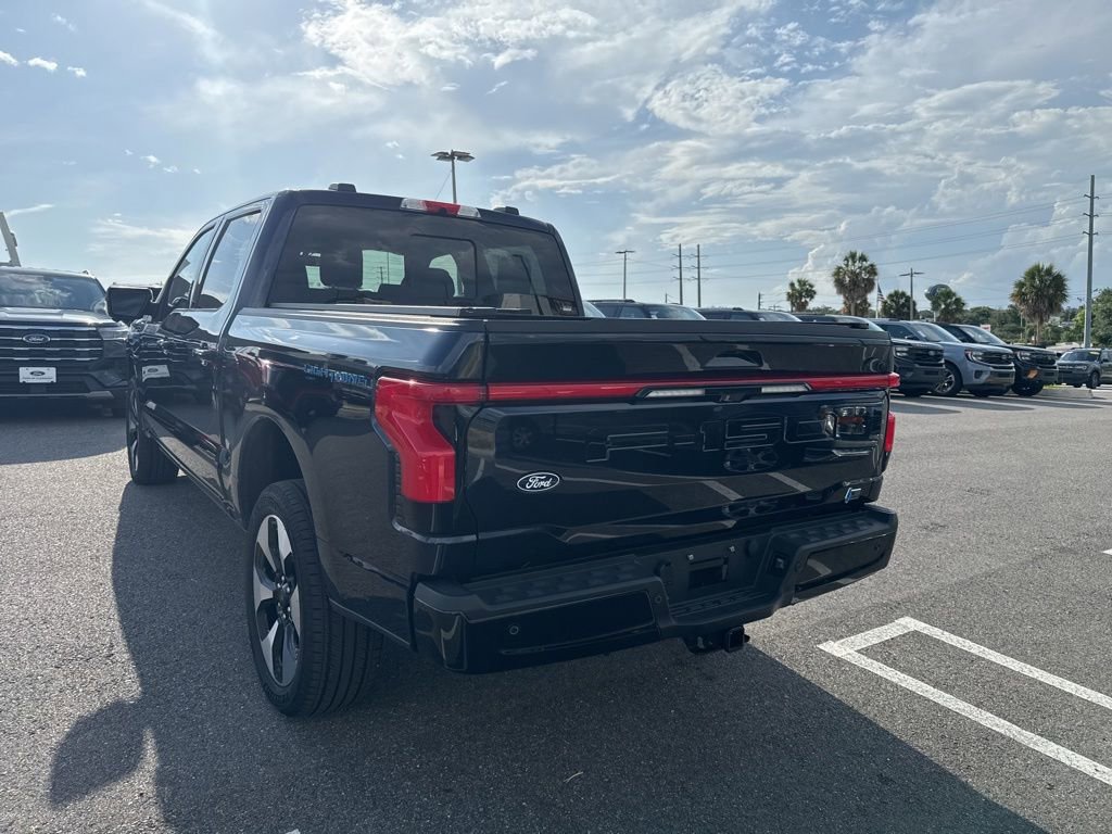 Used 2025 Ford F150 Lightning Platinum AWD/4WD image 3