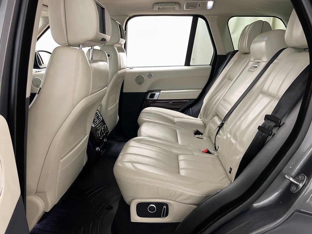 Used 2016 Land Rover Range Rover HSE image 15