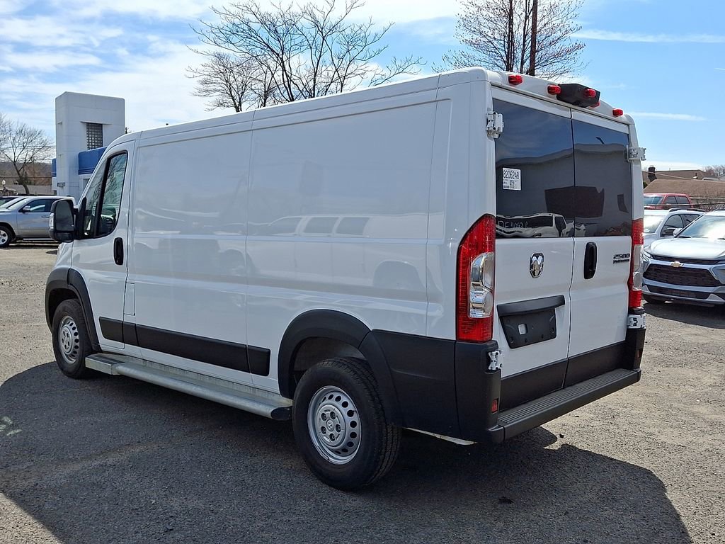 Used 2025 RAM ProMaster 2500 w/ U-Haul Equipment Group image 7