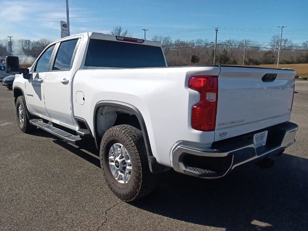 Used 2023 Chevrolet Silverado 2500 LT image 5
