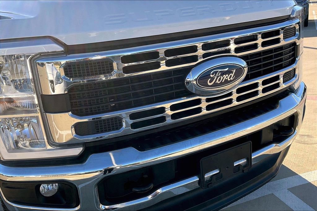 Used 2024 Ford F250 XLT w/ FX4 Off-Road Package image 37