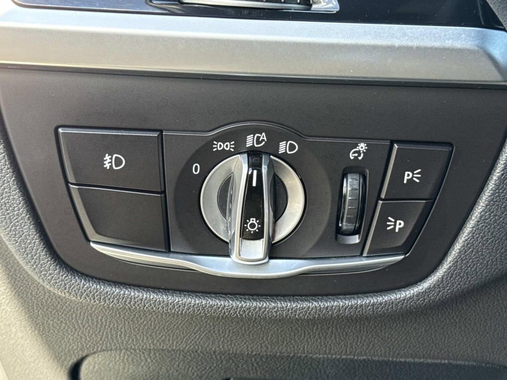 Used 2019 BMW X3 sDrive30i w/ Driving Assistance Package image 43